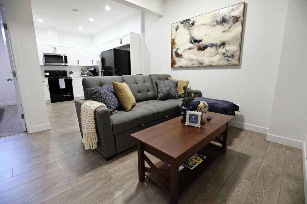 92130 252084 rAvK07HA9bZqgEZjYXGpel8JD7o66LOPl ZQqYrMa6E 65f10a8173e5a.jpg