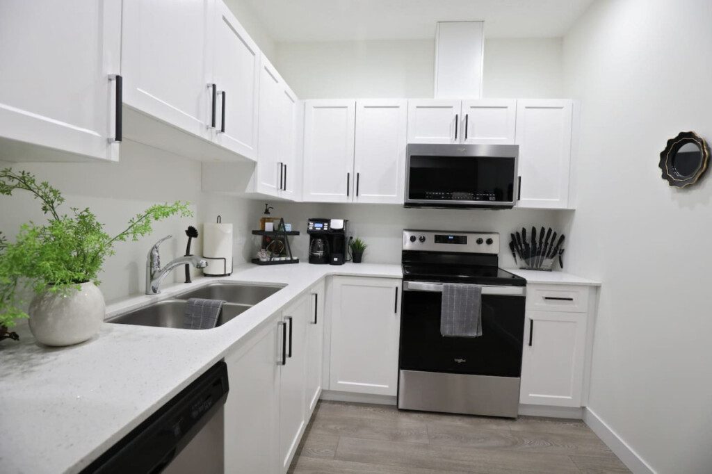 92130 275580 J5do09V5iw Avj5JP0WPBZycM44zV5PJjR6QC9T C0c 6652606022100.jpg