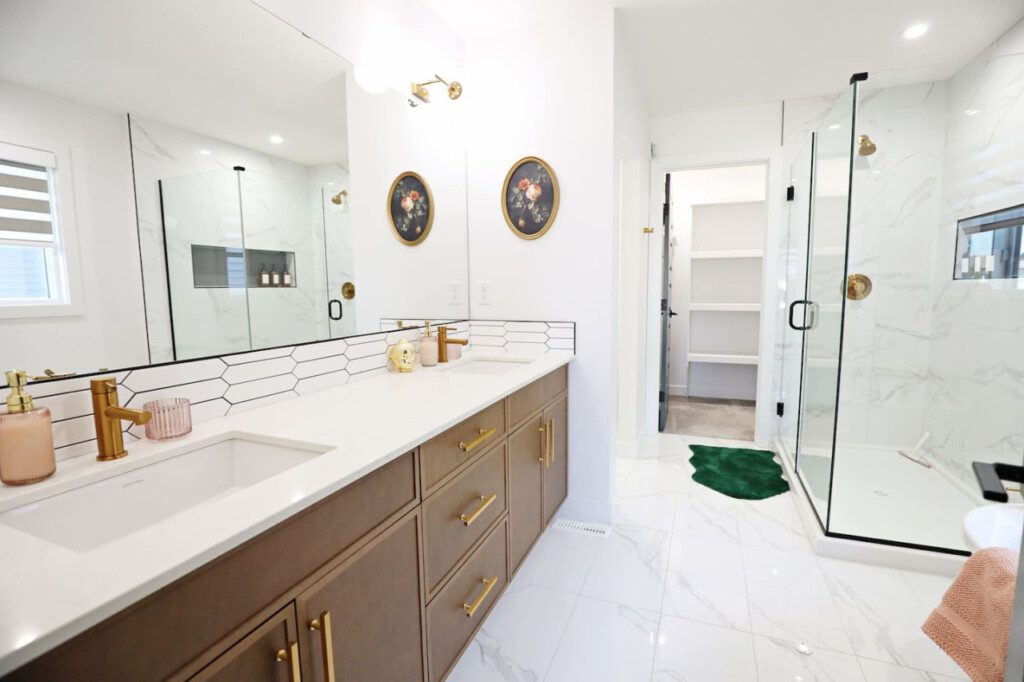 92130 294649 xRjx rNuFSdpH9UX5zyHU2KK e72ons83DPdwAvydvg 66bed78528ddf.jpg